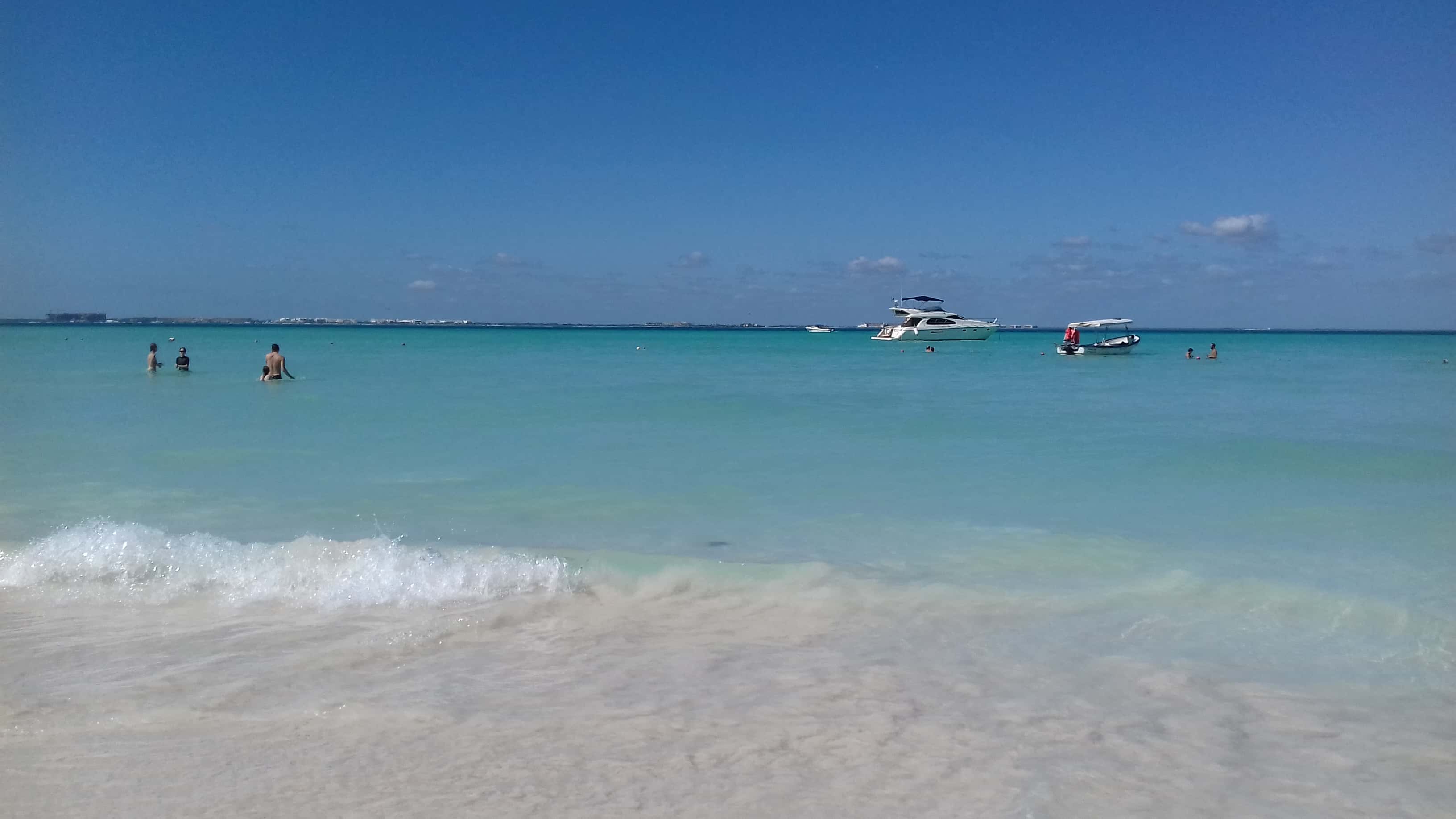 Playa Norte, Isla Mujeres: white sand and turquoise water
