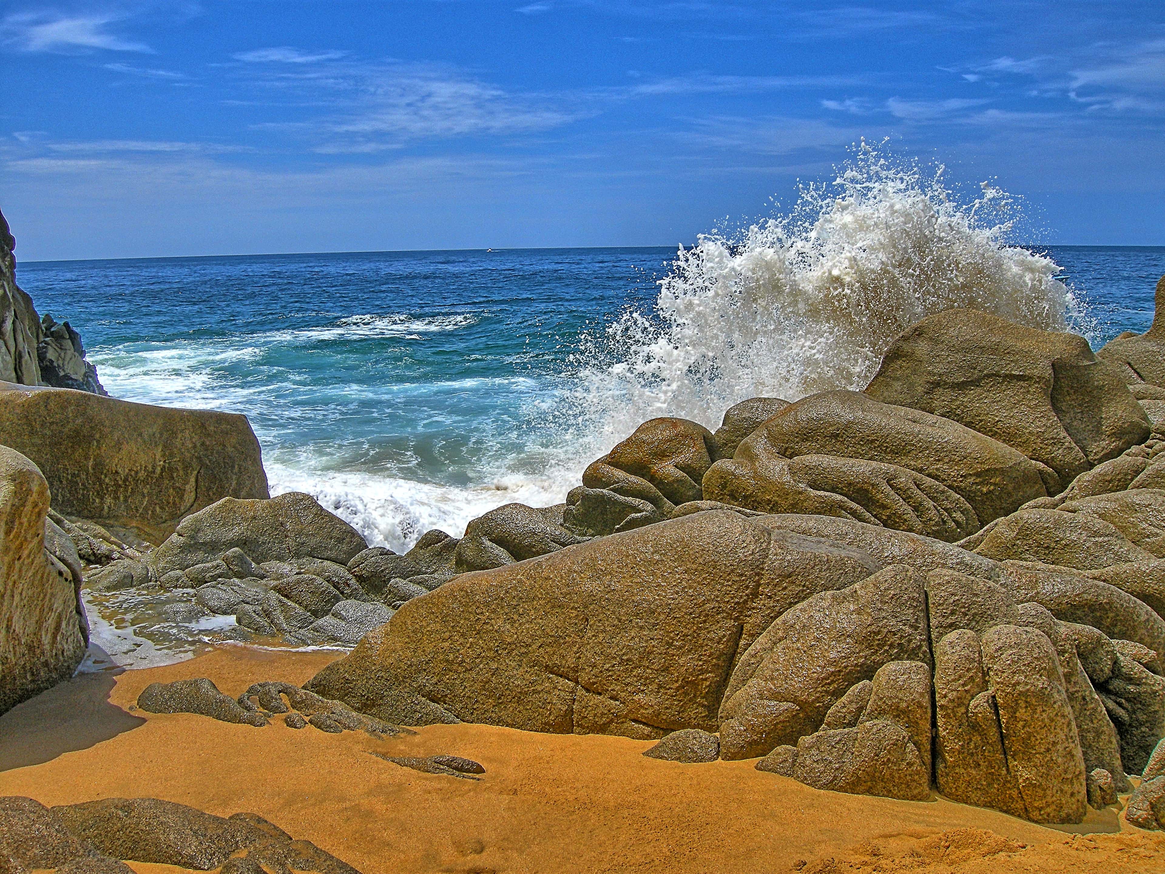 Lover's Beach, Cabo San Lucas: the hidden cove on the Sea of Cortez side of Land's End