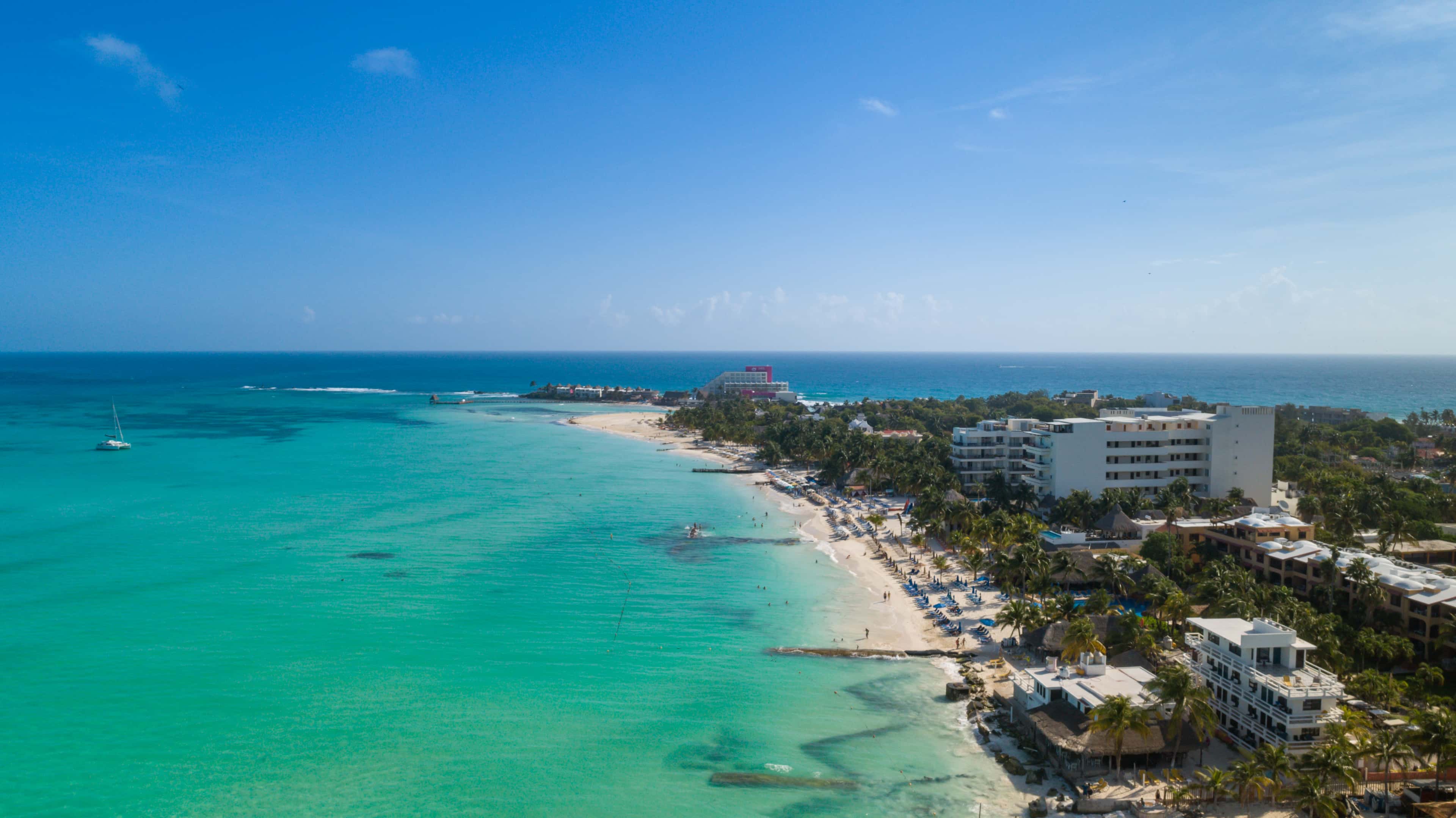 Playa Norte, Isla Mujeres: the Caribbean shallows off the beach